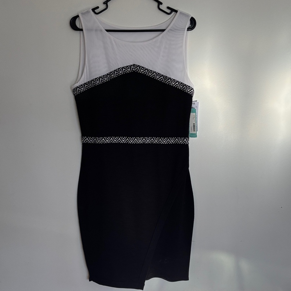 Loveappella Black and White Midi Dress